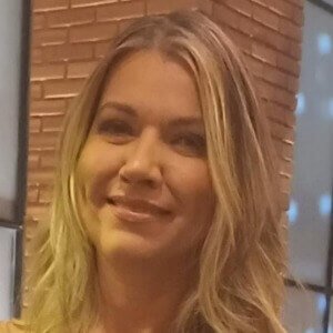 DANIELA CRISTINA OLIVEIRA