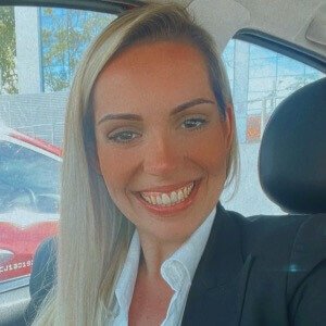 Juliana Nair Marinho Piva Raposo 